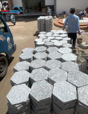 đá lục giác suối lau