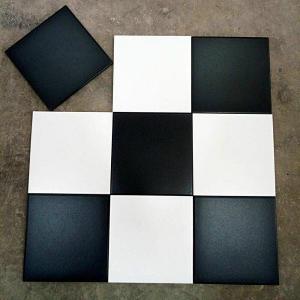 Gạch bông cổ điển ô vuông đen trắng 20x20